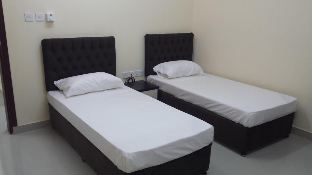 Golden Seasons Furnished Apartment Salalah Room photo